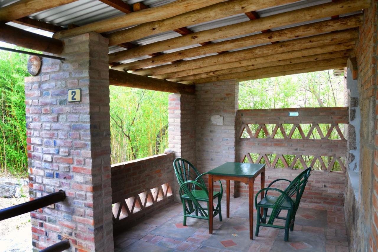 La Toma Complejo De Montana - Cabanas Y Habitaciones En Hosteria Mina Clavero Buitenkant foto