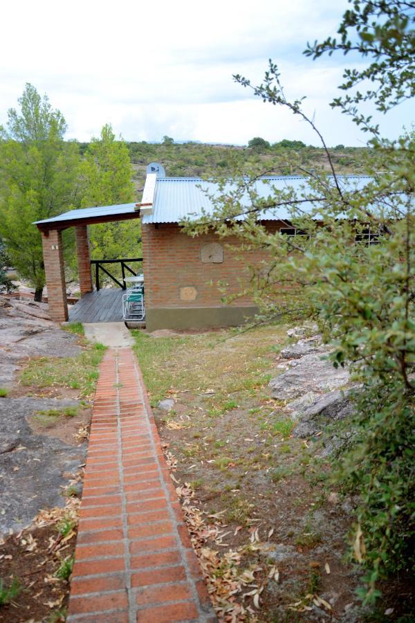 La Toma Complejo De Montana - Cabanas Y Habitaciones En Hosteria Mina Clavero Buitenkant foto