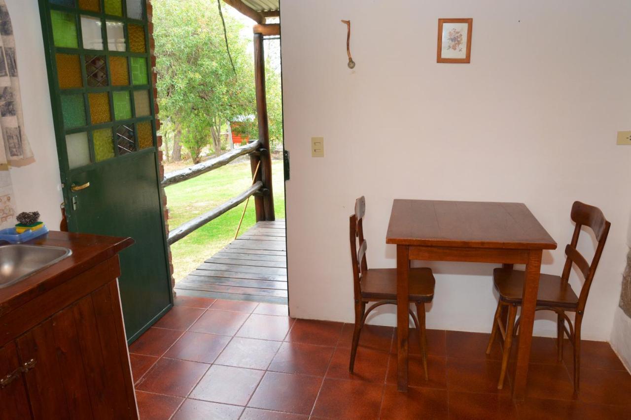La Toma Complejo De Montana - Cabanas Y Habitaciones En Hosteria Mina Clavero Buitenkant foto