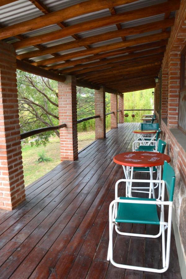 La Toma Complejo De Montana - Cabanas Y Habitaciones En Hosteria Mina Clavero Buitenkant foto