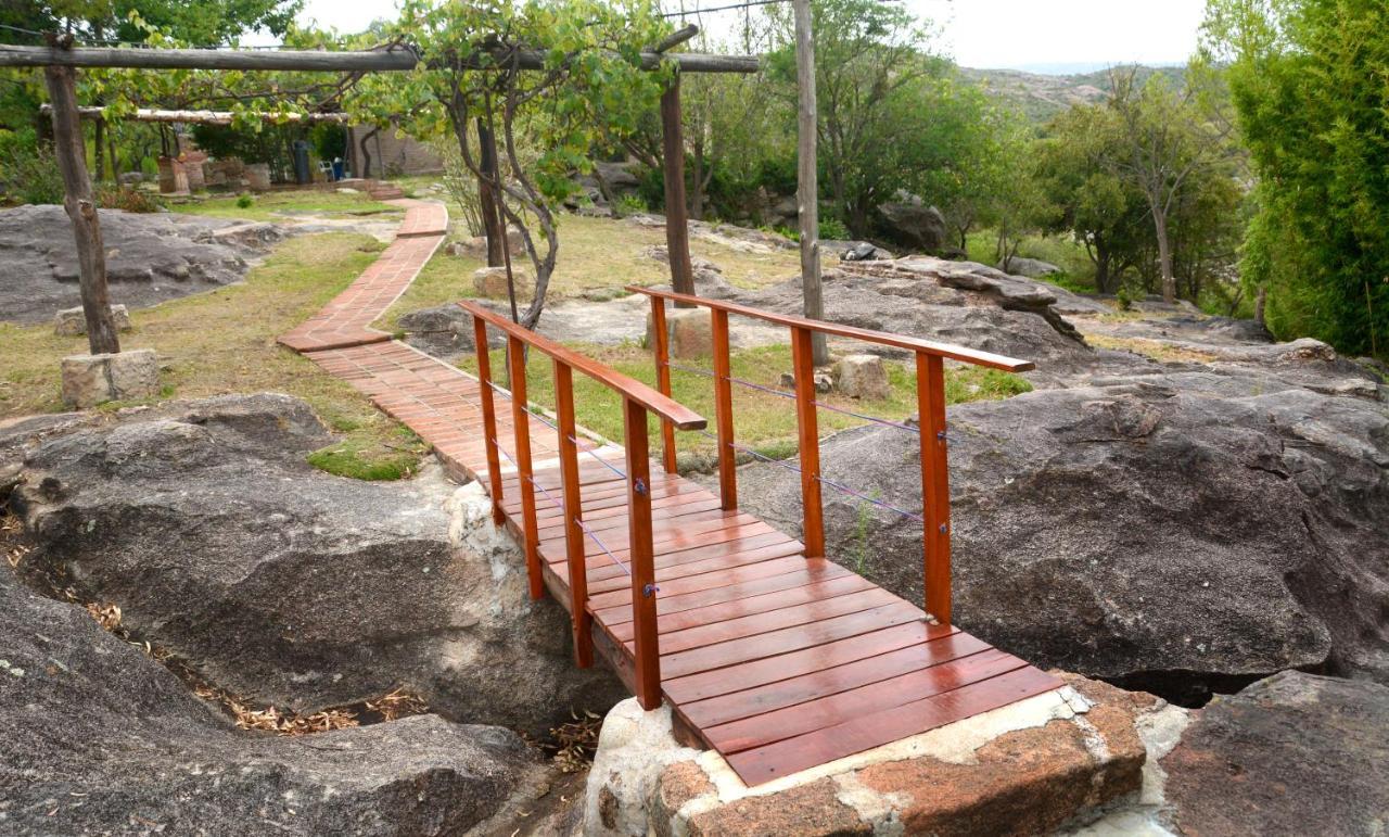 La Toma Complejo De Montana - Cabanas Y Habitaciones En Hosteria Mina Clavero Buitenkant foto