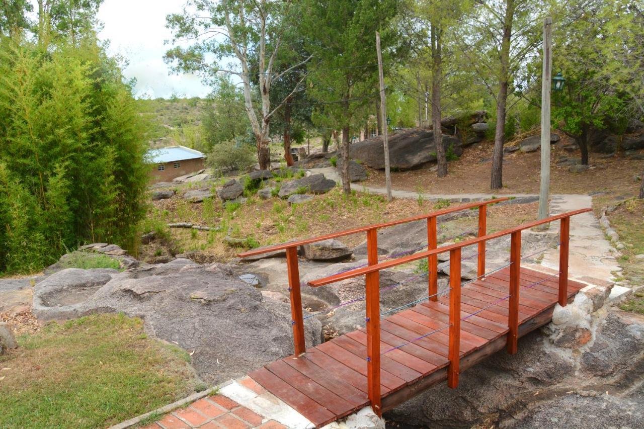 La Toma Complejo De Montana - Cabanas Y Habitaciones En Hosteria Mina Clavero Buitenkant foto
